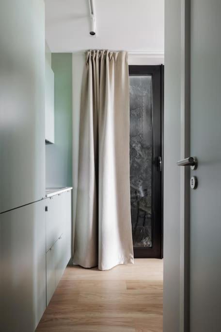 Brand New Amidst Ancient Ruins Oasis Appartement Stockholm