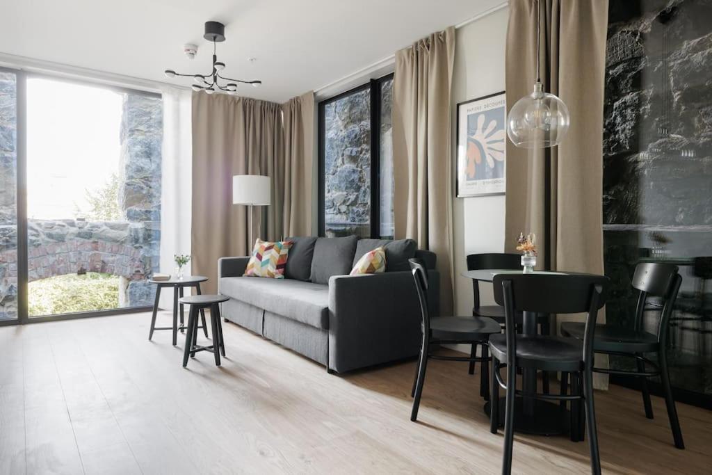 Brand New Amidst Ancient Ruins Oasis Appartement *