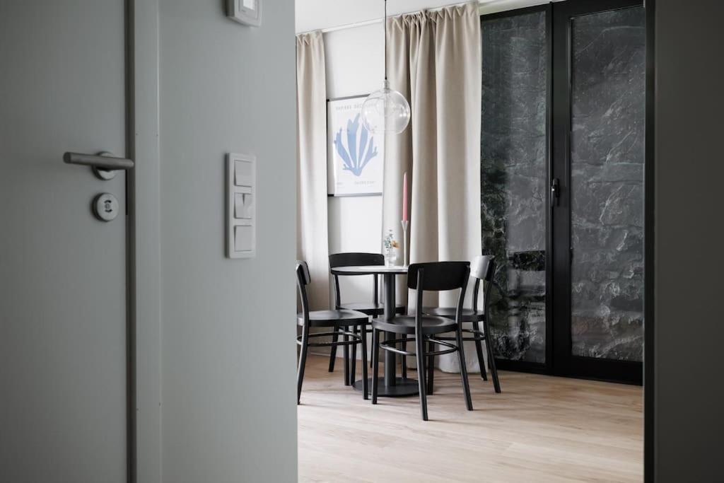 Brand New Amidst Ancient Ruins Oasis Appartement Stockholm